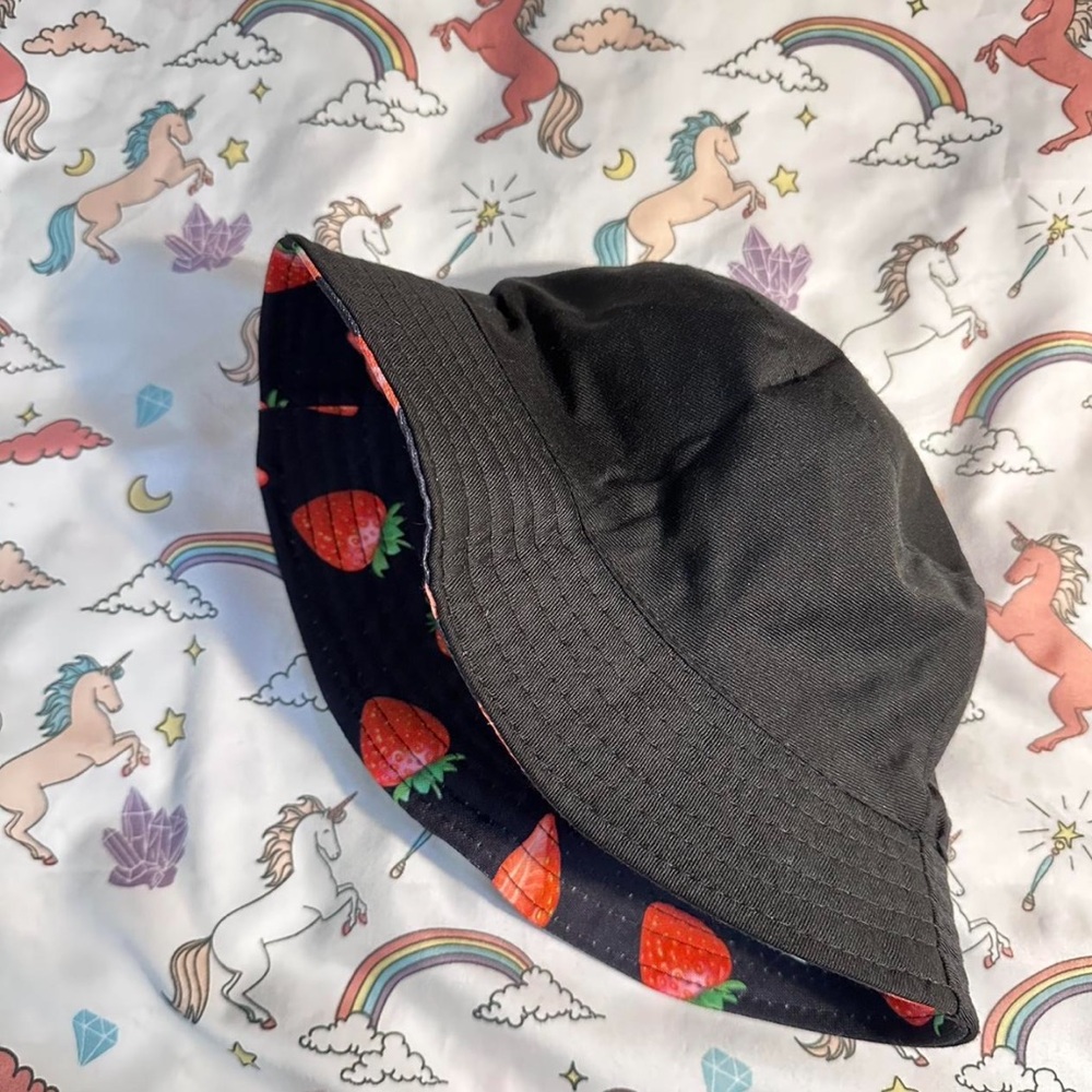 Reversible Black Strawberry Print Bucket Hat - Picture 3 of 5